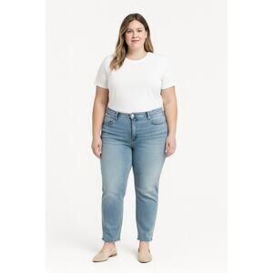 Laurie Felt Daisy Denim Slim Straight Jeans Raw Hem Light Wash Size 22W NWT